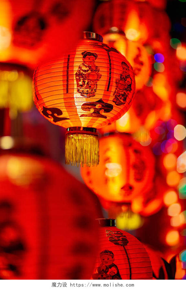 唐人街的中国新年灯笼买年货年货节